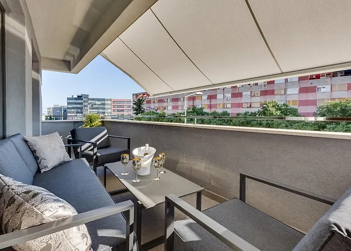 Diamond Two Bedroom Apartment
