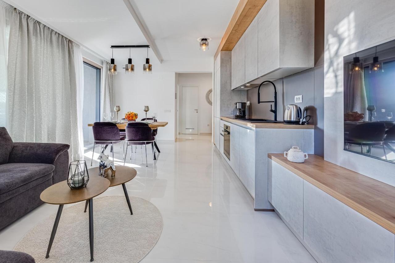 Diamond Two Bedroom *